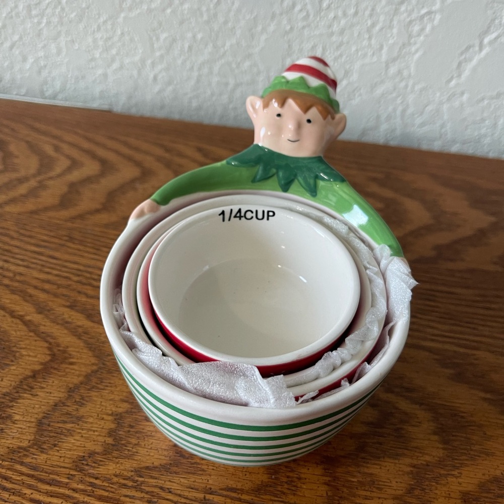 Holiday Time Christmas ELF Measuring Cups Graduated 4 sizes NEW